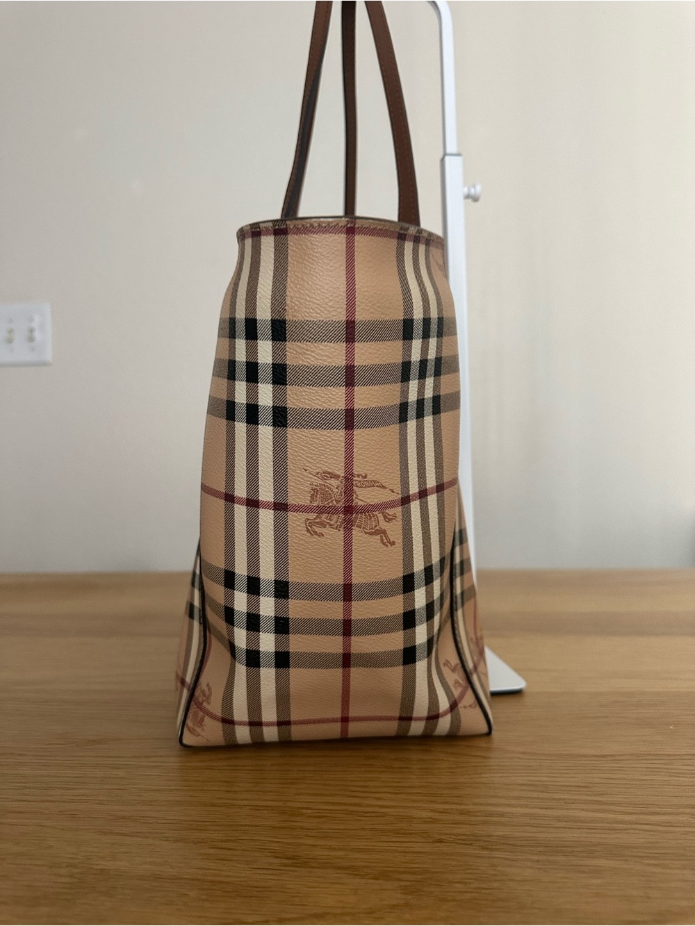 Burberry Tote Bag - Picture 5 of 15